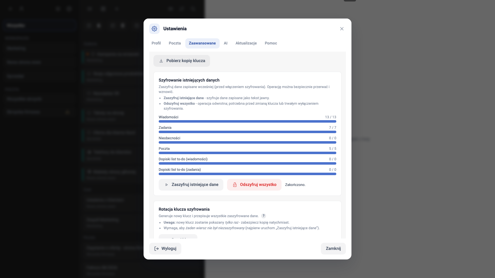 Task Manager: postęp szyfrowania istniejących danych w ustawieniach, z przyciskami szyfrowania, odszyfrowania i rotacji klucza.